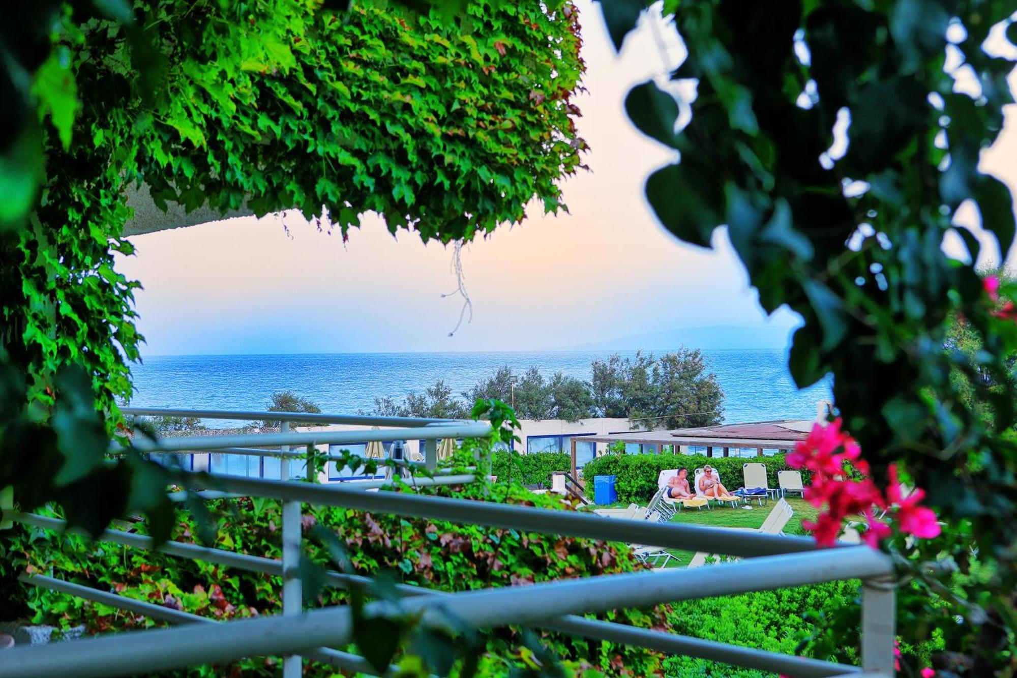 Apollonia Beach Resort & Spa Amoudara Lasithiou Exteriör bild